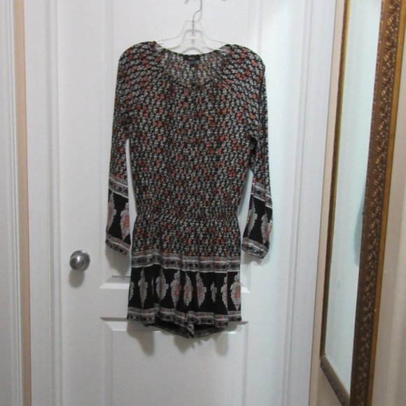 New Size Small , medium and Large  Romper - Picture 8 of 16